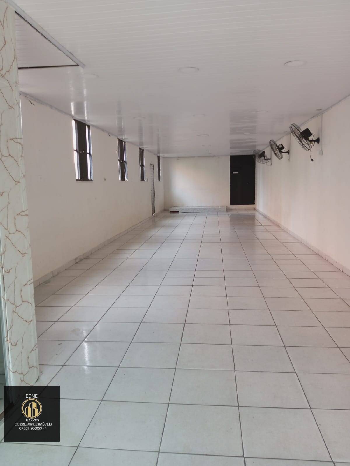 Prédio Inteiro para alugar, 90m² - Foto 2