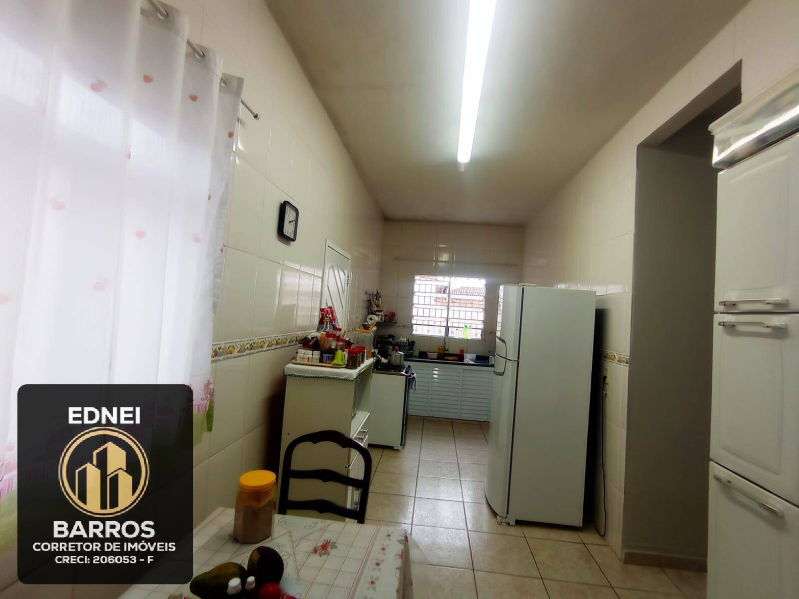 Casa à venda com 2 quartos, 254m² - Foto 12